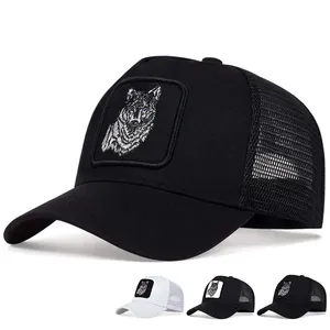 Casquette de baseball unisexe style trucker avec patch Lone Wolf, dos en maille respirante, pour sports de plein air, vintage, à visière snapback - Product Image 1