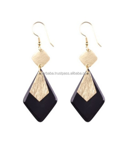 Ensemble de boucles d'oreilles et pendentifs en corne de buffle de meilleure qualité Agate polie BIJOUX en corne de buffle fabriqués à la main Design d'amour élégant - Product Image 3