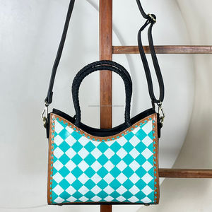 Sac à main bandoulière en cuir artisanal tendance 2025 pour femme, motif à carreaux turquoise et blanc, sacs fourre-tout à bandoulière mode - Product Image 4
