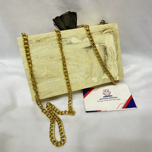 Bolso de Mano de Diseño Artesanal 100% Auténtico, Resina de Alta Durabilidad y Estética Moderna para Estilos de Joyería Modernos, Alta Demanda - Product Image 1
