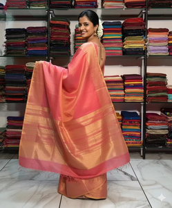 Sari de Seda Rosa Coral Étnico para Mujer, Traje Tradicional para Fiestas, Estilo Drapeado con Diseño de Borde, Tela Suave - Product Image 6