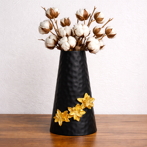 แจกันดอกไม้เหล็กสีขาวสไตล์เรียบหรู ประดับดาวสีทอง เป็นมิตรกับสิ่งแวดล้อม ทนทาน น้ำหนักเบา เหมาะสำหรับตกแต่งบ้าน โรงแรม พื้นที่ช้อปปิ้งมอลล์ - Product Image 4