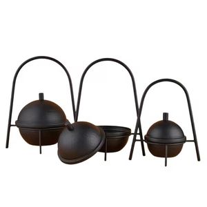 Juego de 3 Recipientes Esféricos Negros Mate para Calentar Comida, Modernos, Colgantes, con Soporte Arqueado, para Eventos de Lujo - Product Image 1