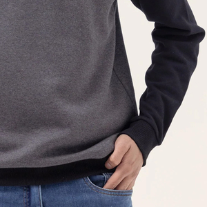 Sweat-shirt à col rond pour homme, couleur contrastée, manches raglan, coupe classique, vêtement décontracté d'automne, tissu tricoté 100% coton - Product Image 4