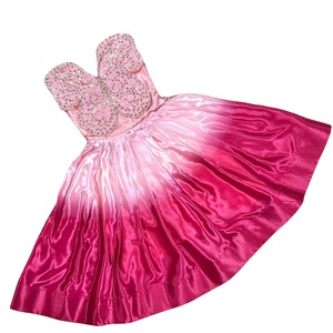 Les enfants portent Bollywood inspiré magnifique couleur pure Chinon soie tissu Unique motif point longue longueur robe pour la vente en ligne - Product Image 1