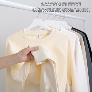Sweat-shirt à col rond en molleton 600 GSM pour femme, couleur unie, coupe classique, tricoté, manches longues, chaud pour l'hiver/le printemps, avec logo sur le devant - Product Image 1