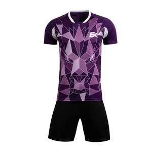Conjunto de Camiseta de Fútbol Sublimada con Diseño Geométrico Morado para Hombre, Manga Corta, Absorbe la Humedad, Ajuste Atlético, Uniforme de Fútbol - Product Image 2