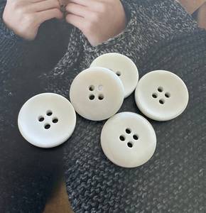 Botones de Costura Hechos a Mano de Alta Calidad, Redondos, con 4 Agujeros, Estilo Animal, de Cuerno de Búfalo, Duraderos, para Ropa, Camisas y Trajes - Product Image 5