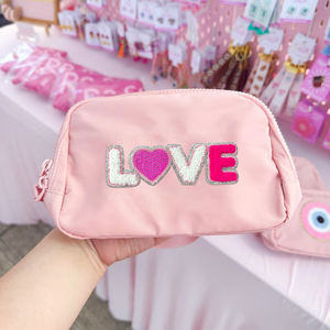 Parches Bordados Personalizados con Logotipo de Fábrica, Apliques de Chenilla Termoadhesivos para Ropa, Bolsos, Gorras, Sombreros y Prendas - Product Image 2