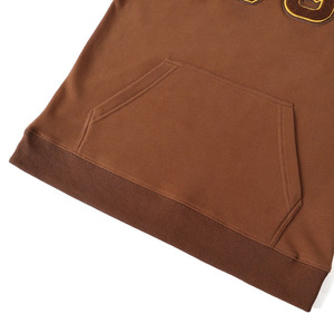 ไอโอตา ฟิ ทีตา |   เสื้อสเวตเชิ้ตคอกลมลายตัวอักษรกรีกสไตล์เฮอริเทจสำหรับผู้ชาย ทรงปกติ มีกระเป๋า ดีไซน์ตัวอักษรสีน้ำตาลทอง ผ้าฝ้าย 100% - Product Image 3