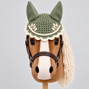 Bonnet élégant pour cheval de compagnie, conçu pour un port facile avec un matériau doux, un ajustement confortable et un aspect ludique. - Product Image 3