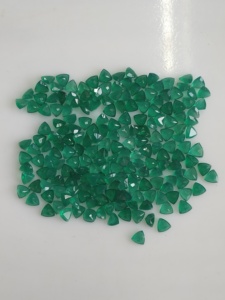 Natural Green Onyx 4MM Trillion Cut Best Quality Loose Gemstone for Jewelry Making - Product Image 3