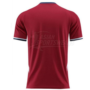 Camiseta de fútbol personalizable. Pedidos al por mayor disponibles. Varios tamaños, colores y estilos para combinar con las preferencias del equipo y del jugador. - Product Image 2