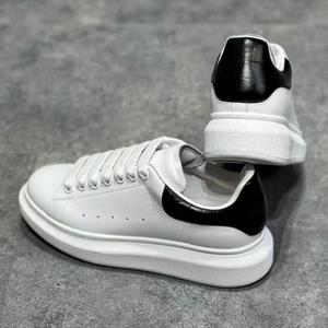 High Quality Luxury Designer Fashion Walking Sneakers for <b>Men</b> Women Breathable Lighted <b>Platform</b> New Styles Designer <b>Shoes</b> - Product Image 4