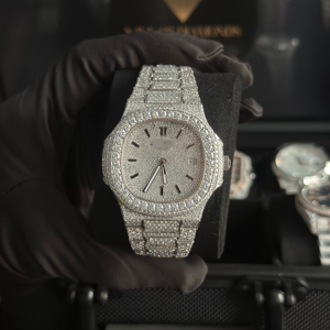 นาฬิกาโมอิสซาไนต์สุดหรู นาฬิกาโมอิสซาไนต์ VVS1 นาฬิกาโมอิสซาไนต์ผู้ชายแบบฝังเพชร ขายส่ง ขอบตัวเรือนแบบสั่งทำพิเศษ โครงสร้างแบบเปลือย เครื่องกลไก - Product Image 1