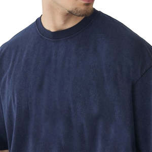 T-shirt vintage délavé à l'acide avec logo personnalisé, t-shirt oversize épais et déchiré, 100% coton, t-shirt lourd pour homme - Product Image 3