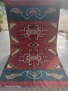 Tapis rectangulaire en laine fait main, géométrique, kilim, écologique, à poils moyens, pour salon, nettoyage localisé, par Krafterscustom - Product Image 5