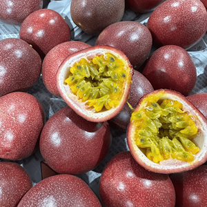 Fruits de la Passion Frais du Vietnam 100% Rouges de Haute Qualité 10-14 pièces/kg - Product Image 2
