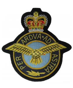 Écusson brodé sur mesure fait main en fils métalliques pour uniformes, blazers, mode et usage cérémoniel | Fournisseur OEM - Product Image 6