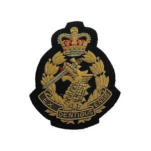 Badges 3D personnalisés brodés à la main avec fils de métal, patchs en tissu toile, forme et taille personnalisées pour uniformes, vente en gros - Product Image 1