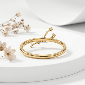 Anillo Minimalista de Oro Tauro con Diamantes: Joyería de Lujo Estética, Calma, Riqueza y Moda para Uso Diario Premium - Product Image 1