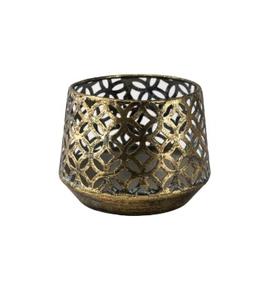 Portavelas metálico que transforma una llama simple en un centro de mesa cálido y brillante que realza cualquier espacio. - Product Image 5