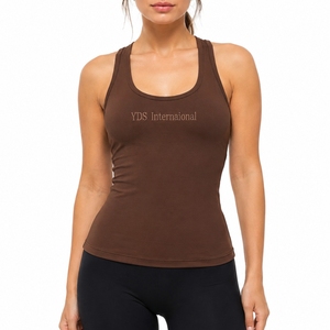 Débardeur personnalisé pour femme en tissu doux, coupe confortable, style actif, débardeur de fitness, tissu léger et qualité supérieure pour femme - Product Image 1