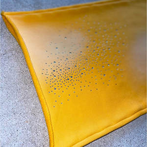 กางเกงขายาวผู้ชายทรงตรงแบบสลิมฟิต ดีไซน์ล่าสุด แต่งแพทช์ สไตล์ดิสเทรส ผ้ากันยับ แห้งเร็ว พร้อมจำหน่าย - Product Image 2