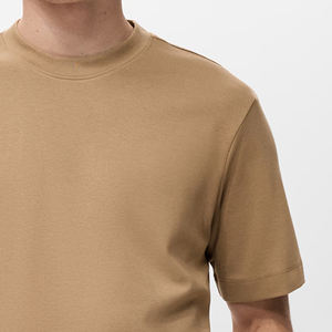 T-shirt décontracté pour homme, col rond, design uni, coupe confortable, design élégant, prix avantageux pour les acheteurs en gros / service OEM. - Product Image 4