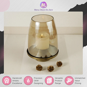 Lanterne à bougie dorée antique personnalisable avec verre pour toutes les occasions, provenant d'un vendeur indien de premier plan au meilleur prix - Product Image 4