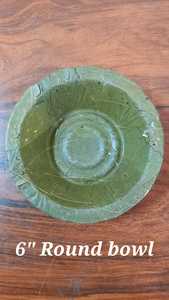 Assiettes rondes jetables traditionnelles en feuilles de palmier biodégradables et compostables Arya Digital, en provenance du Madhya Pradesh, pour les fêtes - Product Image 4