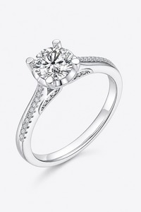 Anillo de compromiso de plata 925 para mujer con diamante de corte brillante redondo, engaste de puntas y detalles pavé, estilo clásico - Product Image 6