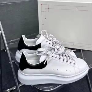 Chaussures de sport de luxe de haute qualité pour hommes et femmes, respirantes, à plateforme lumineuse, nouveaux styles, chaussures de créateurs - Product Image 6