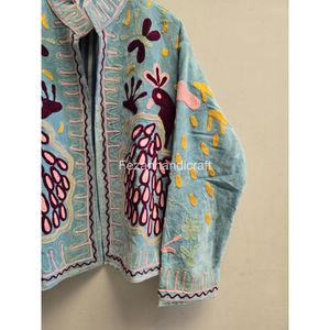 Veste en coton pour femme à col mandarin et manches longues, broderie florale, faite à la main avec des motifs colorés, idéale pour le printemps - Product Image 2