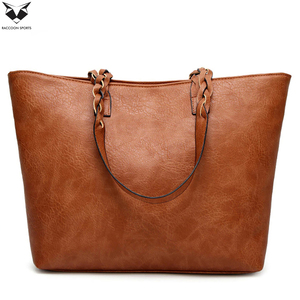 Sac fourre-tout tendance pour femme, fait main, durable, design élégant, parfait pour le bureau, les courses, les essentiels quotidiens, en PU, toutes saisons - Product Image 2