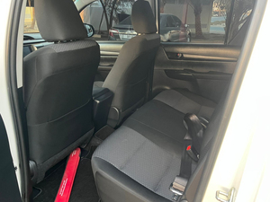 รถยนต์โตโยต้า ไฮลักซ์ รีโว่ ดับเบิ้ลแค็บ ท็อป แกรนด์ ทัวริ่ง 7 ที่นั่ง ปี 2024 มือสอง รถ SUV ระดับหรู ขับเคลื่อน 4 ล้อ พร้อมส่งออก รถ SUV เกียร์อัตโนมัติ - Product Image 5