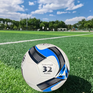 Ballon de football à coutures machine en PU et TPU, personnalisable, prix de gros, durable, disponible dans toutes les tailles et designs, idéal pour l'entraînement – Vente chaude - Product Image 4