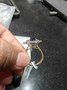 Anillo de diamante cultivado en laboratorio redondo para mujer, para regalo, fiesta, aniversario o boda, precio al por mayor disponible - Product Image 2