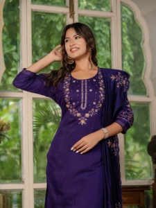 Ensemble élégant Kurti, pantalon et dupatta - Product Image 2