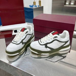 Zapatos Casuales de Diseñador de Lujo al por Mayor con Logotipo de Marca Personalizada, Zapatillas de Moda Famosas para Hombres y Mujeres - Product Image 1