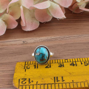 Vente en gros de turquoise cuivre bleu naturel sertie dans un cadre en argent sterling 925, bijoux vintage bohème, bijoux de déclaration pour femmes, pierre précieuse pour le doigt - Product Image 2