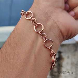 Bracelet en cuivre pur fait main, maillons irréguliers, fermoir à bascule, bijoux de guérison anciens martelés à la main pour hommes et femmes - Product Image 3