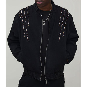 Veste en jean noire cloutée pour homme, style streetwear, look tendance, veste décontractée pour homme - Product Image 1