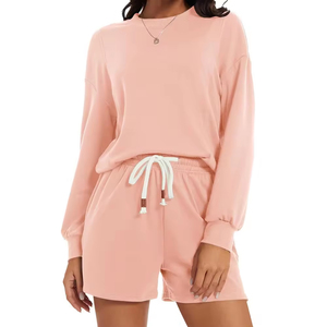 Ensemble de sport deux pièces pour femme : T-shirt et short de fitness pour femme, tenue décontractée pour l'entraînement - Product Image 1