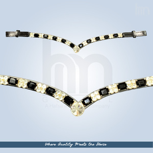 Diadema de Cuero de Lujo de Alta Calidad para Caballo, en Forma de V, Color Rojo Rubí, Curvada, con Cristales Brillantes y Pedrería, Accesorios Ecuestres para Doma Clásica - Product Image 6