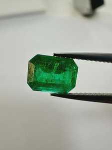 พลอยมรกตธรรมชาติจากแซมเบีย รูปทรงแปดเหลี่ยม สีเขียวเข้ม แบบเจียระไนสเต็ปคัท ผ่านการอบความร้อน สำหรับทำแหวนและเครื่องประดับ คุณภาพดี - Product Image 3