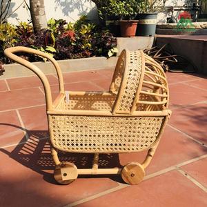 Poussette bébé en bambou Nhat Minh, structure en bois, chariot en rotin fait main pour enfants de 0 à 3 ans - Product Image 5