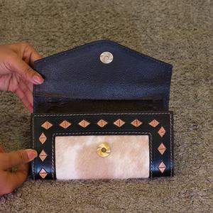 New Western Trifold <b>Wallet</b> Cowhide Tooled Leather with Aztec Saddle Blanket <b>Wallet</b> For Women With Magnet Flap Multiple Card Slot - Product Image 2