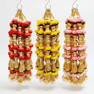 Guirlande de fleurs en tissu écologique multicolore, décoration murale suspendue avec des perles et des pompons, faite à la main pour les mariages et la décoration de la maison pour Diwali - Product Image 6