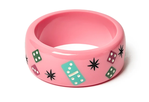 Nuevo Brazalete Acrílico de Color Personalizado, Elegante Brazalete de Baquelita para Mujer con Diseño de Ángel, Brazalete de Resina Transparente con Dijes, Tendencia - Product Image 2